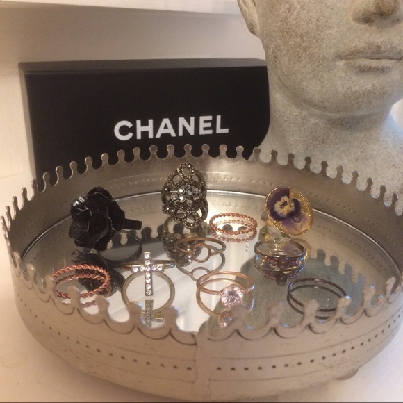 10 Miscellaneous Rings - Picture 1 of 2